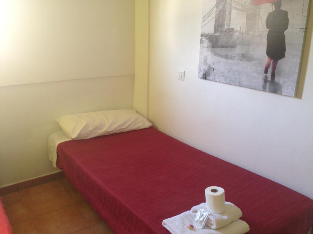Albergue Juvenil New Age Hostel Palma de Maiorca Quarto foto